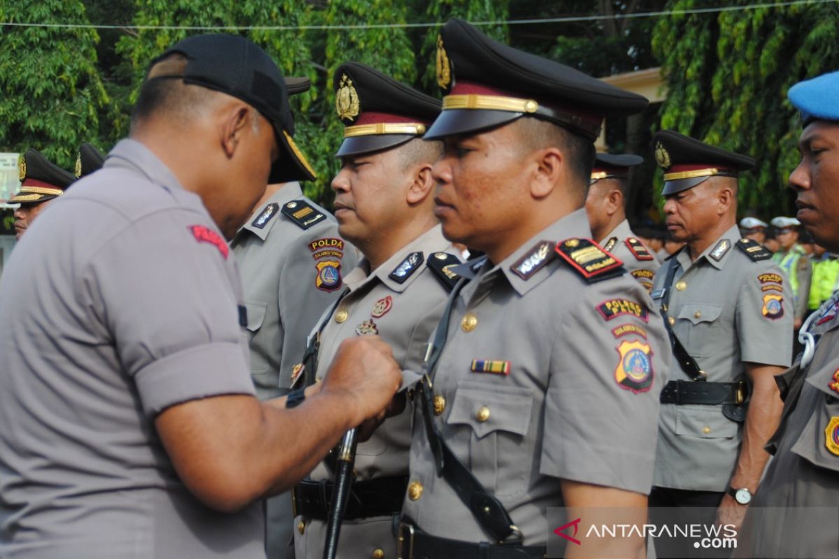 Sejumlah pejabat di Polres Palu sertijab