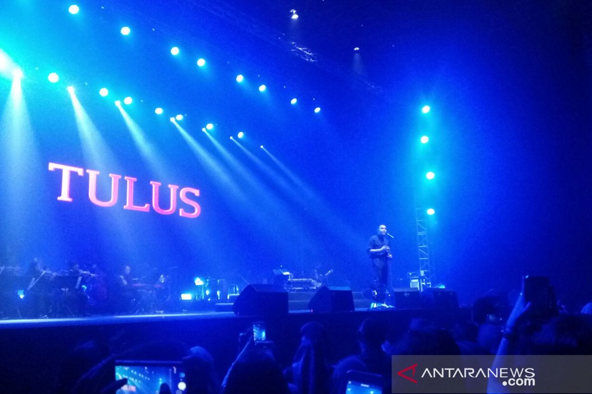 Tulus deg-degan tampil di konser festival sewindu di Jakarta