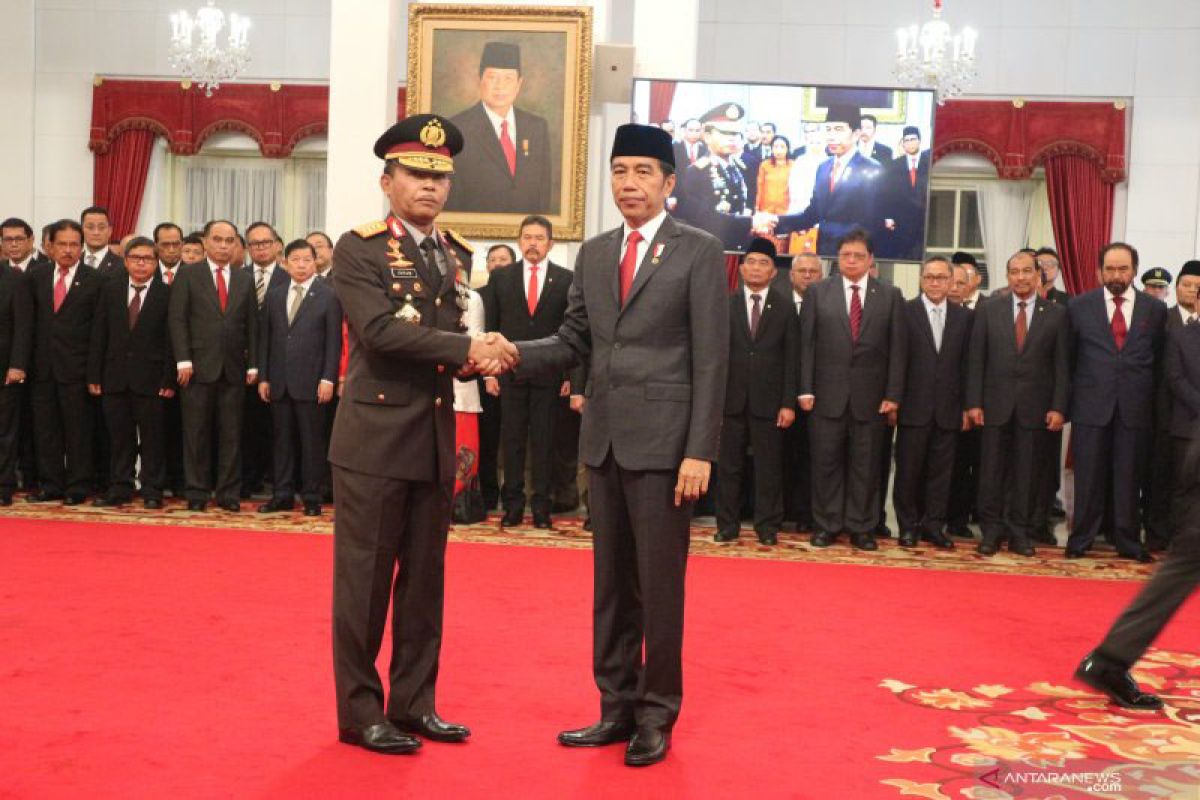 Presiden Jokowi lantik Idham Azis sebagai Kapolri