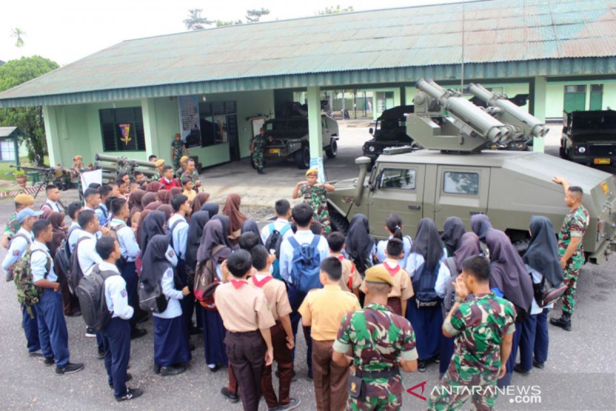 Seratusan pelajar Dumai ikuti seminar Bela Negara Denarhanud Rudal