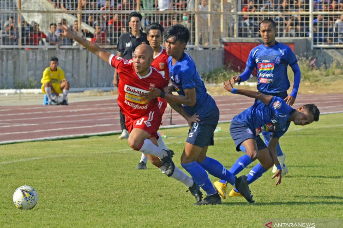 Tekuk Madura United 2-0, Arema FC masuk lima besar klasemen Liga 1