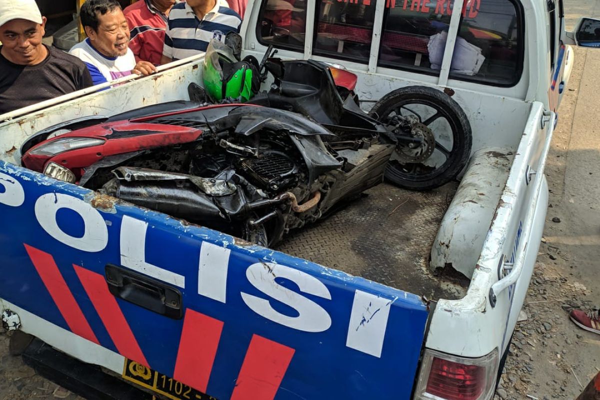 Pengendara motor tewas terseret kereta api Bandara Soekarno-Hatta