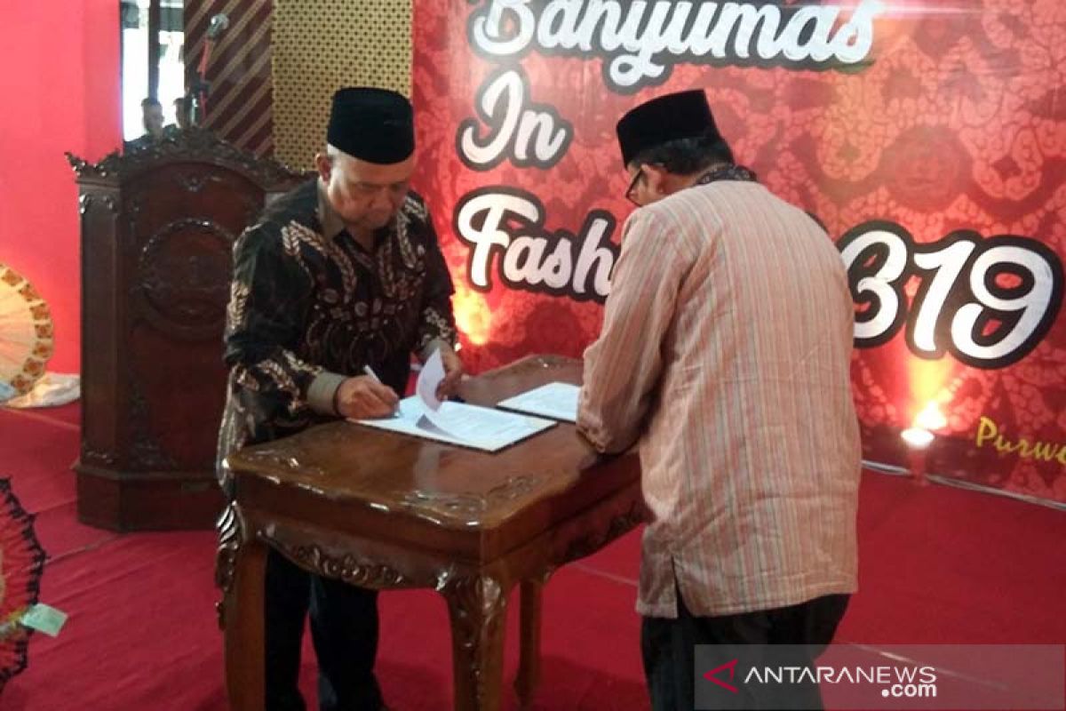 Kemendag salurkan 100 gerobak untuk PKL di Banyumas