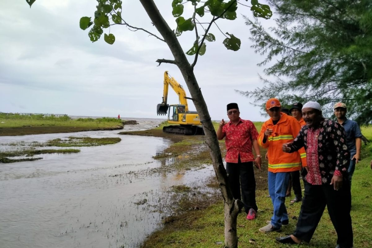 Bupati pimpin penanggulangan banjir di Aceh Barat