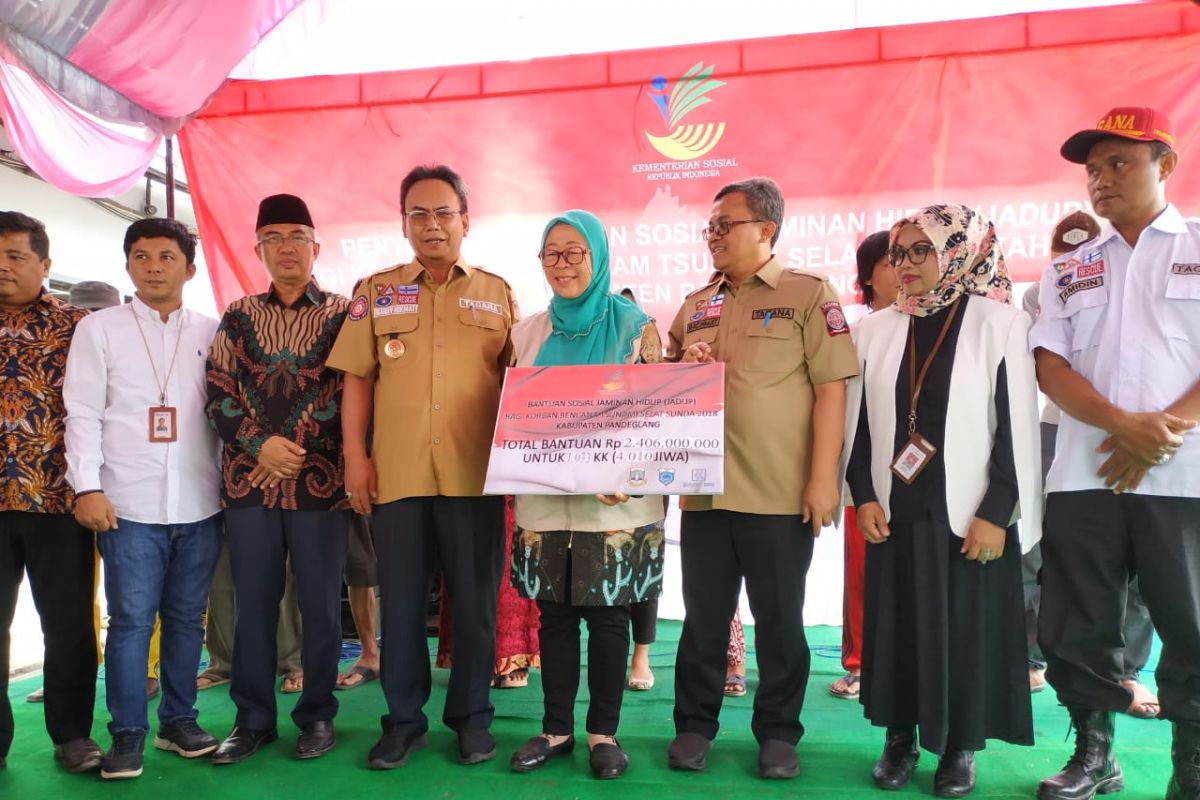 Korban Tsunami Pandeglang dapat bantuan dari Kemensos Salurkan Rp1,7 miliar