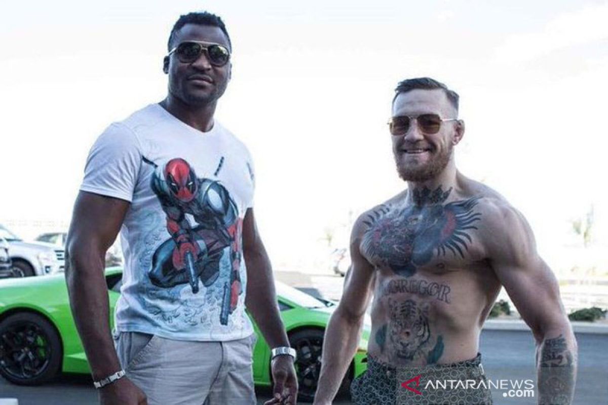 Hajar orang, McGregor didenda Rp15,56 juta