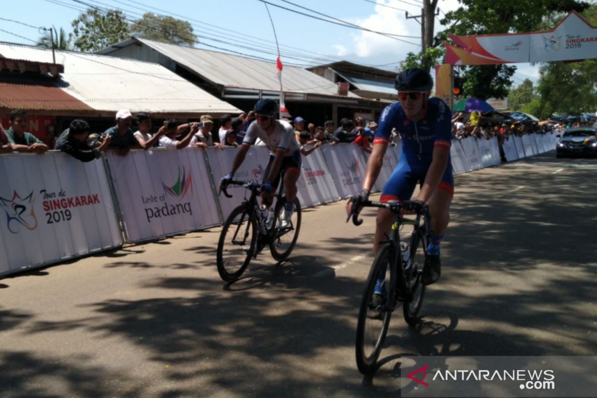 Jesse Edward juara etape I Tour de Singkarak 2019