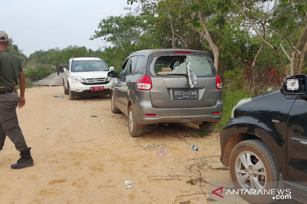 Kendaraan rombongan Wagub Bangka Belitung rusak diamuk massa