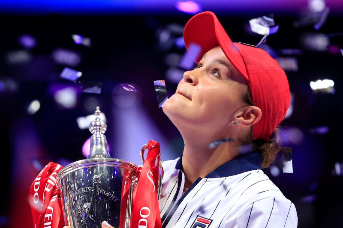 Tenis, Barty tutup musim cemerlangnya dengan juara di Shenzhen