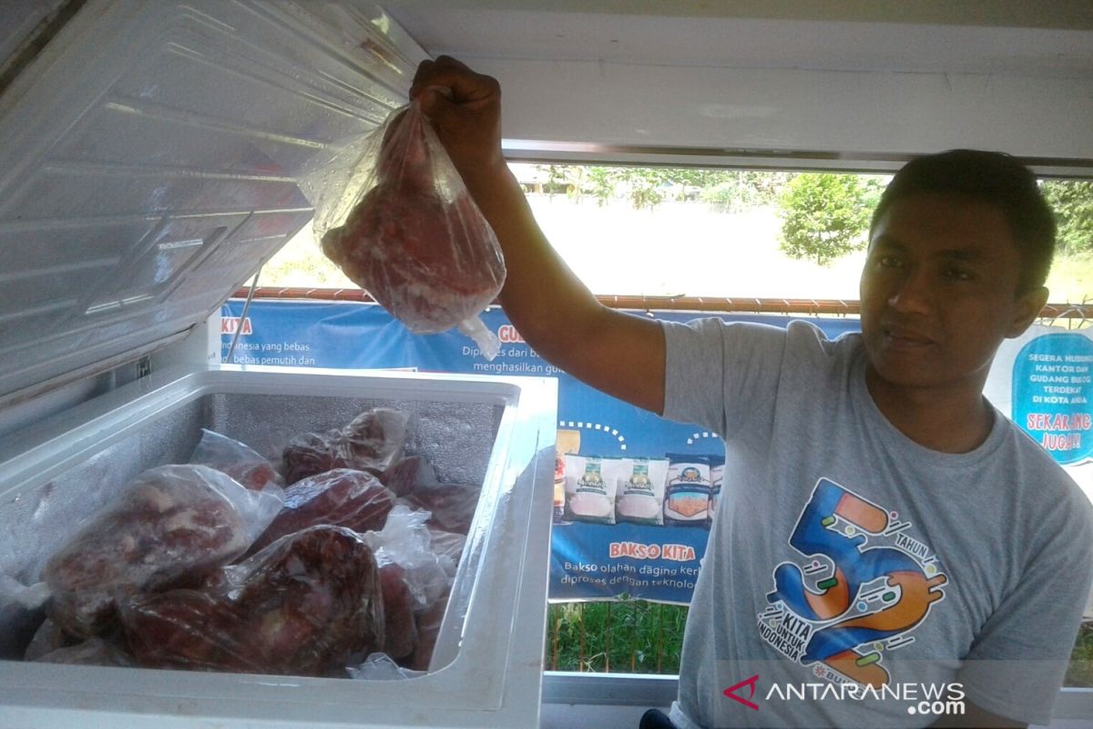 Bulog Bengkulu terima 28 ton daging kerbau beku