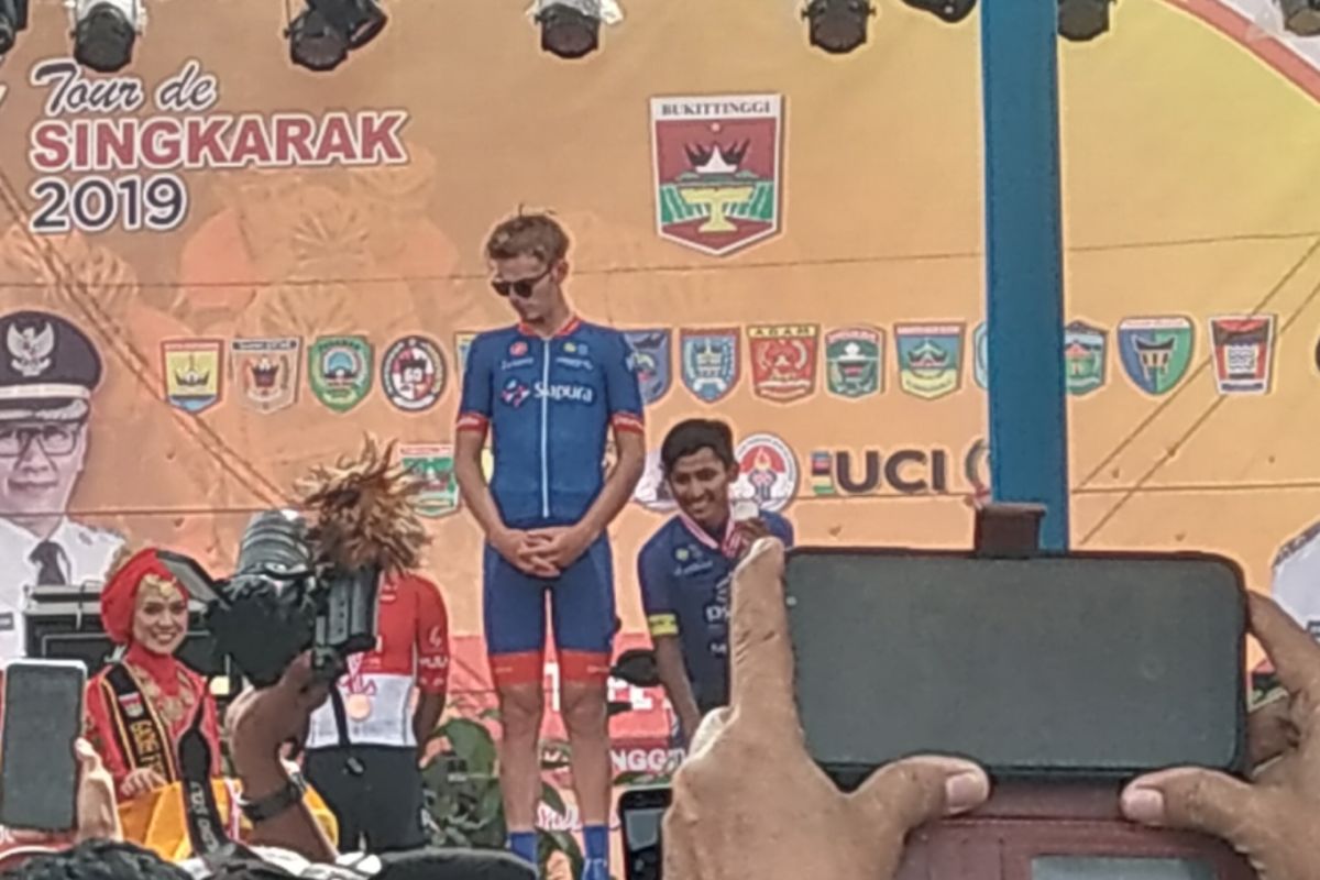 Jesse Ewart pertahankan yellow jersey setelah jadi yang tercepat di etape II TdS