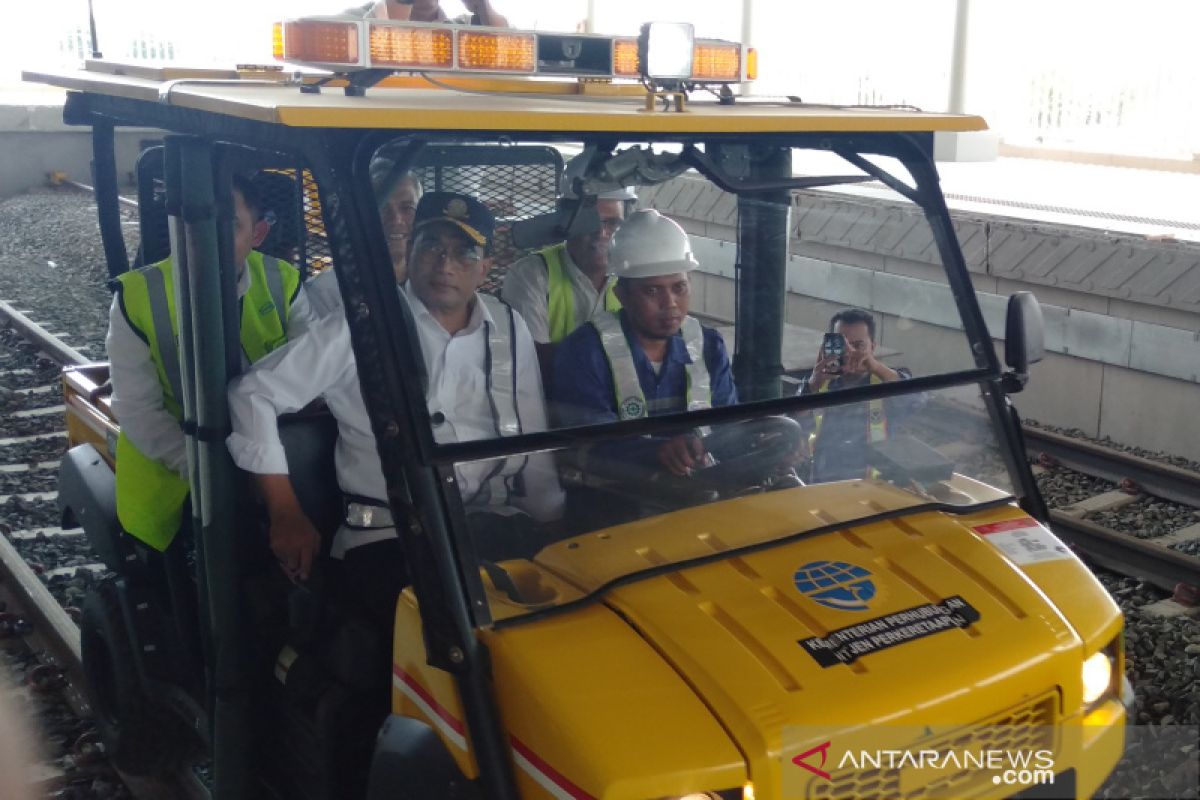 Menhub pastikan KA bandara koneksikan Bandara Solo-Yogyakarta