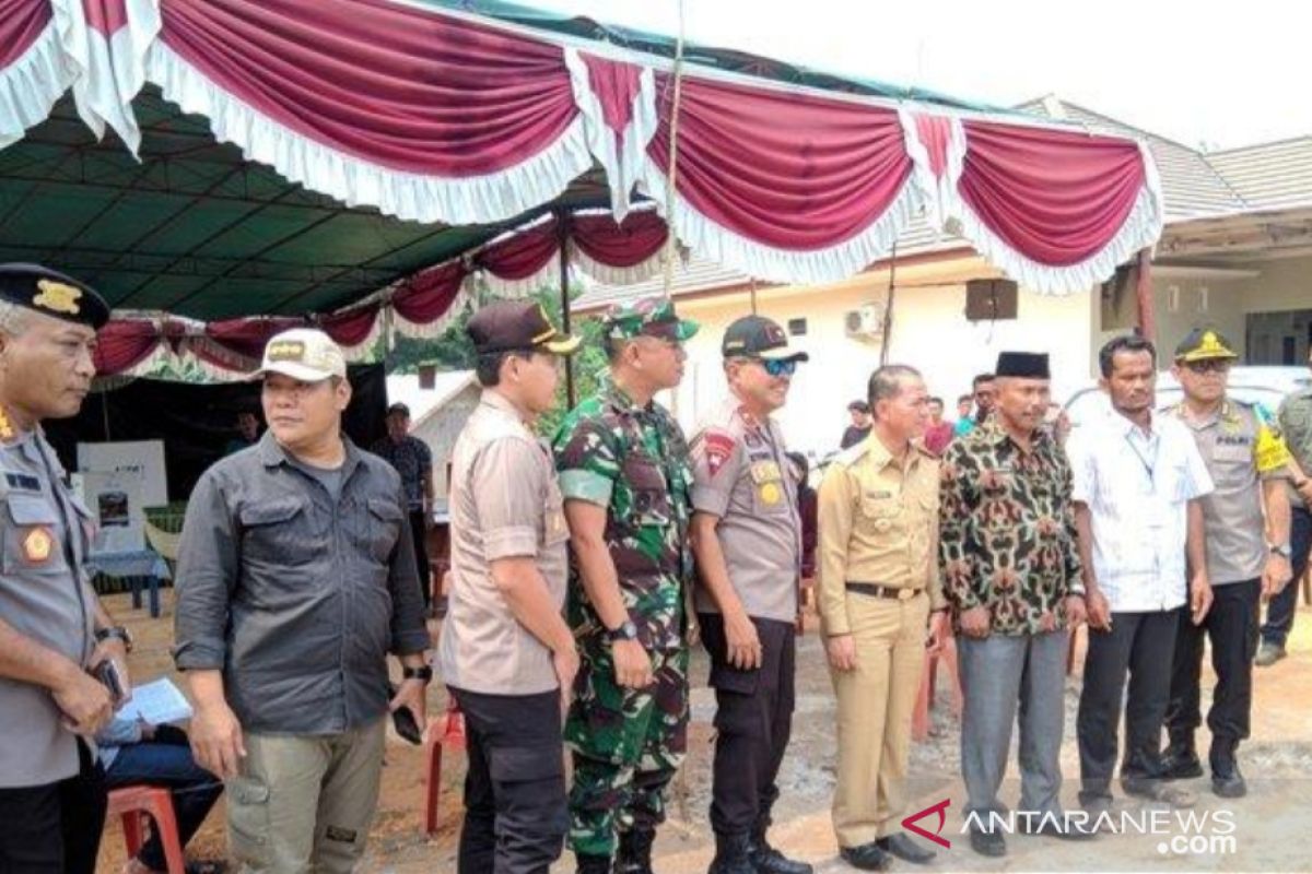 Bupati Bangka pantau pilkades di Desa Kimak