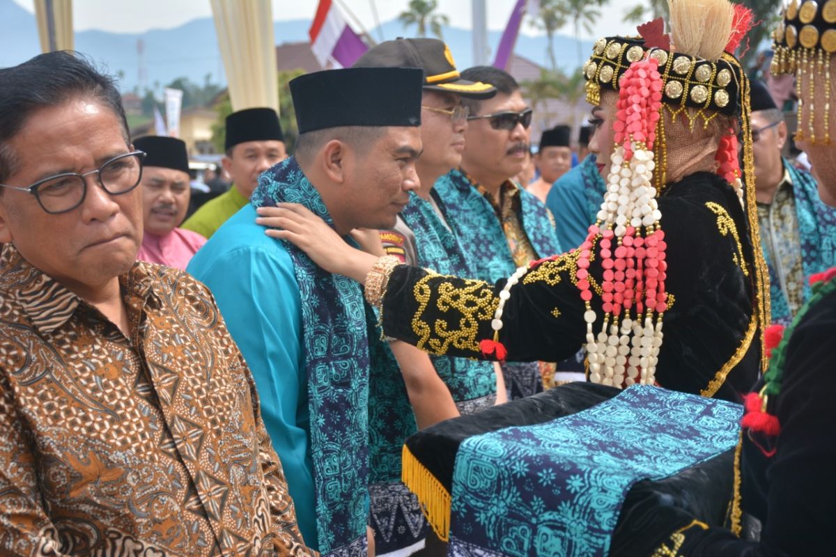 Waka dan anggota DPRD Dapil Kerinci-Sungapenuh hadiri pembukaan Festival Kerinci