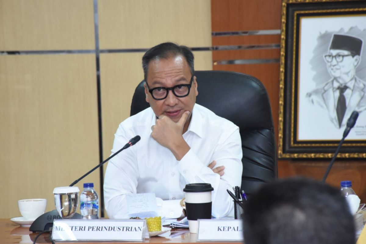 Menperin sampaikan jurus dongkrak daya saing industri nasional