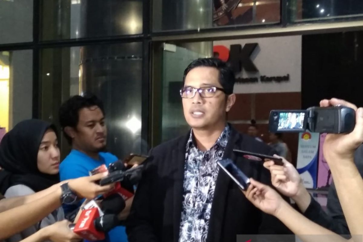 KPK panggil dua saksi kasus pengadaan  QCC Pelindo II