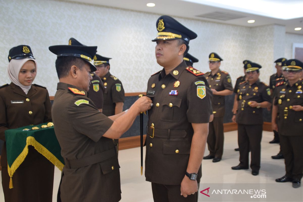 Tersangka korupsi PT PER dijebloskan ke Rutan Pekanbaru