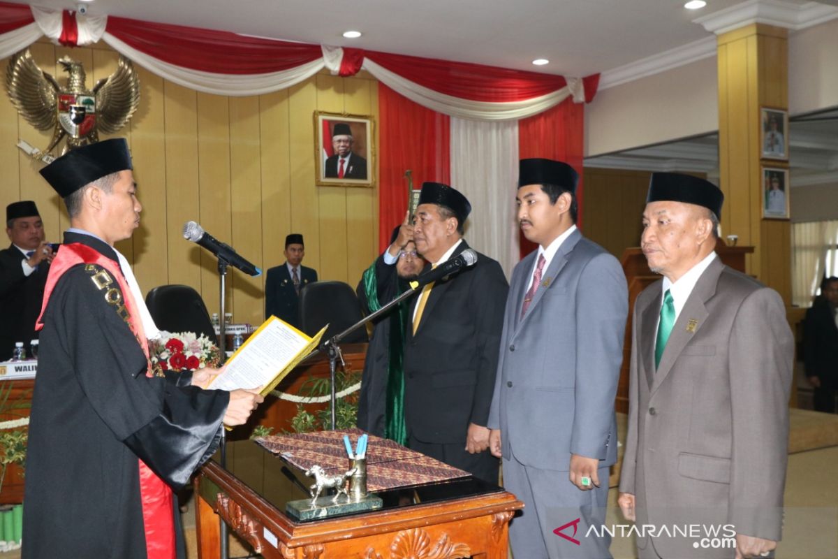 Fadliansyah resmi Ketua DPRD Banjarbaru