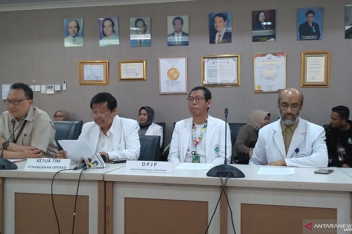 Kembar siam dempet perut Ardi dan Ardan segera jalani operasi pemisahan