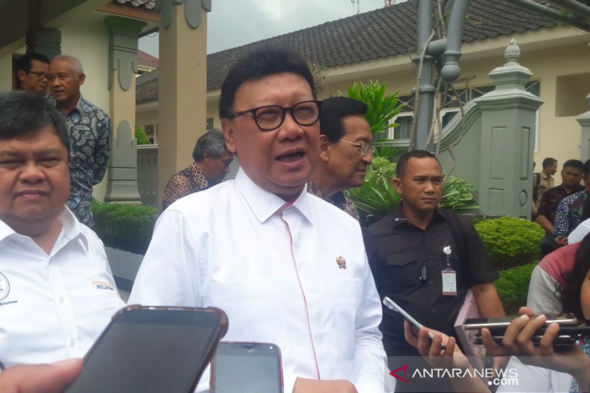 Tjahjo Kumolo larang penggunaan cadar bagi ASN di Kemenpan-RB