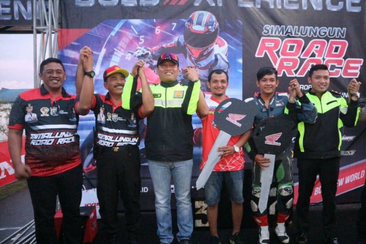 Kejuaraan balap motor piala Kapolres Simalungun sukses