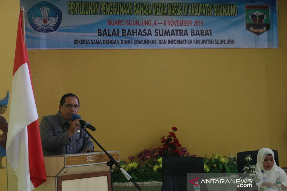 Balai Bahasa Sumbar beri penyuluhan di Sijunjung