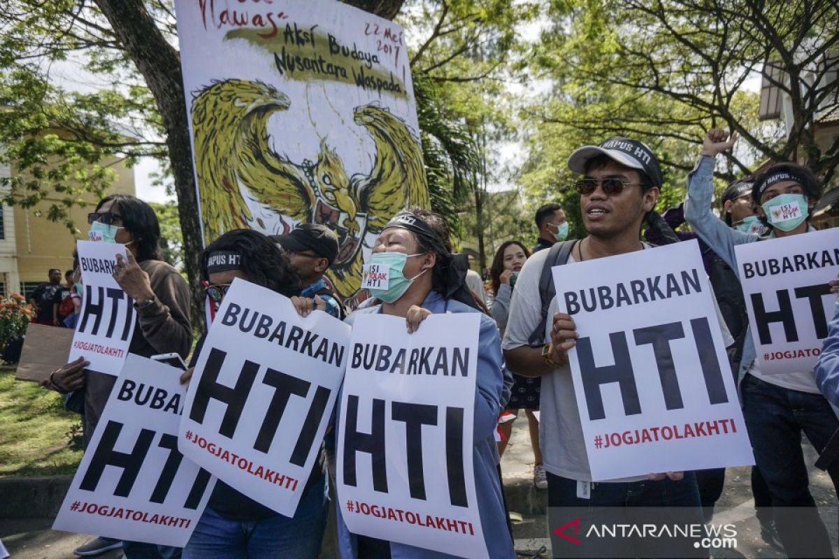 Komisi II jelaskan larangan eks-HTI ikut pemilu