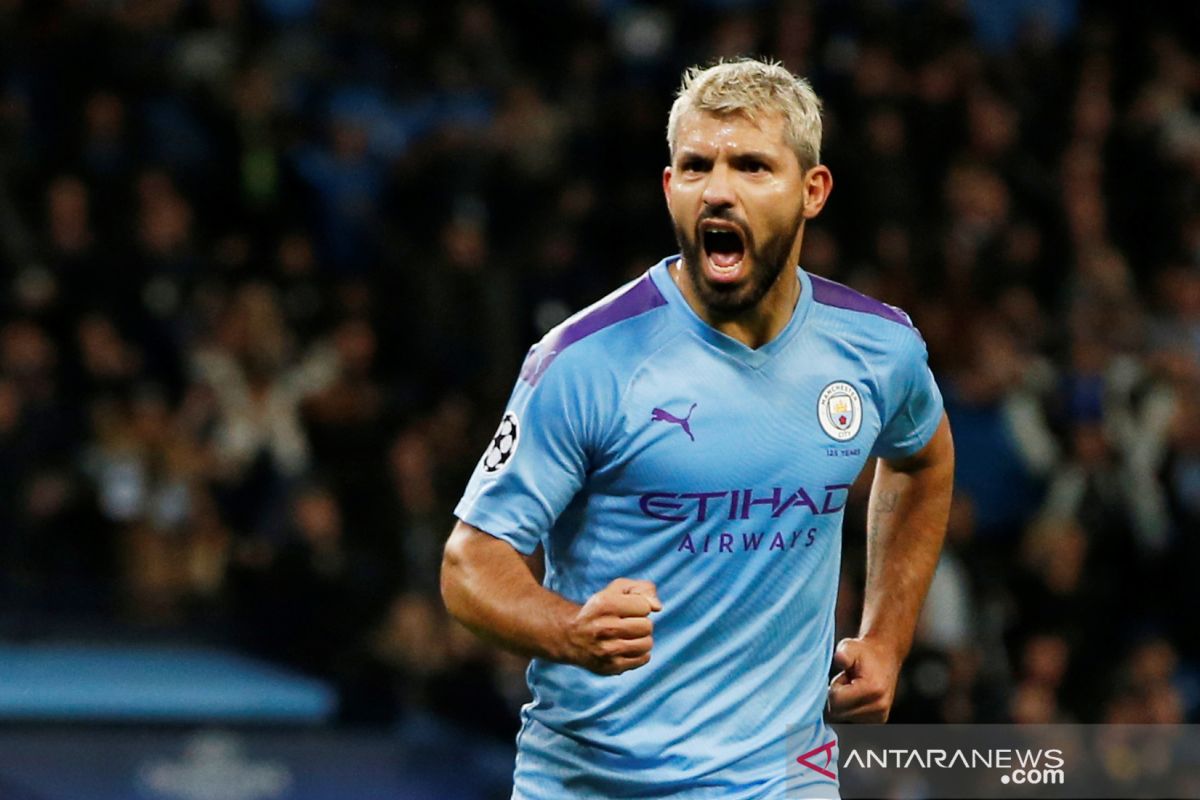 Sergio Aguero akan segera  lampaui rekor Thierry Henry