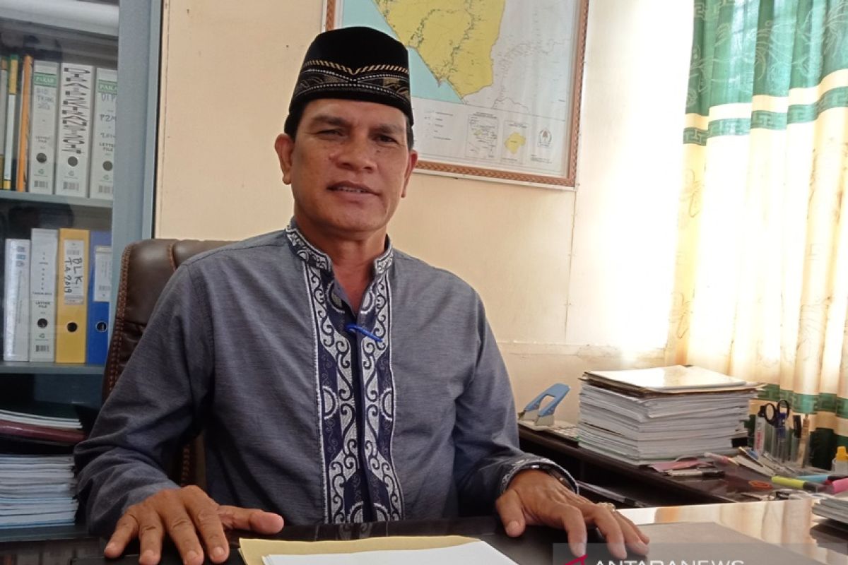 Pemkab Aceh Barat minta pekerja laporkan perusahaan tak bayar upah sesuai UMP