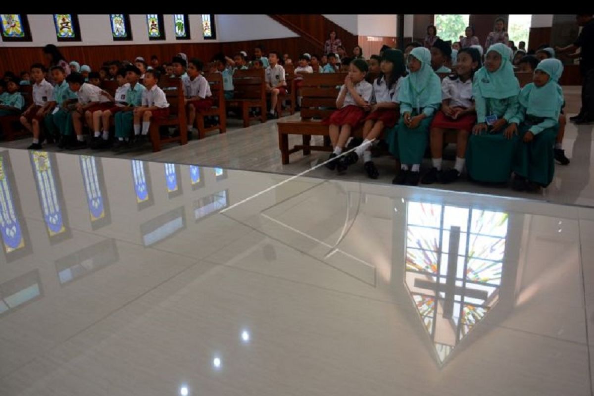 Pelajar di Jombang Jatim diajarkan kenal toleransi beragama