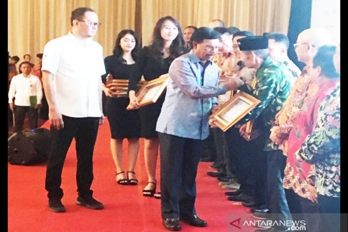 Pemkot Baubau raih penghargaan E-Government Award