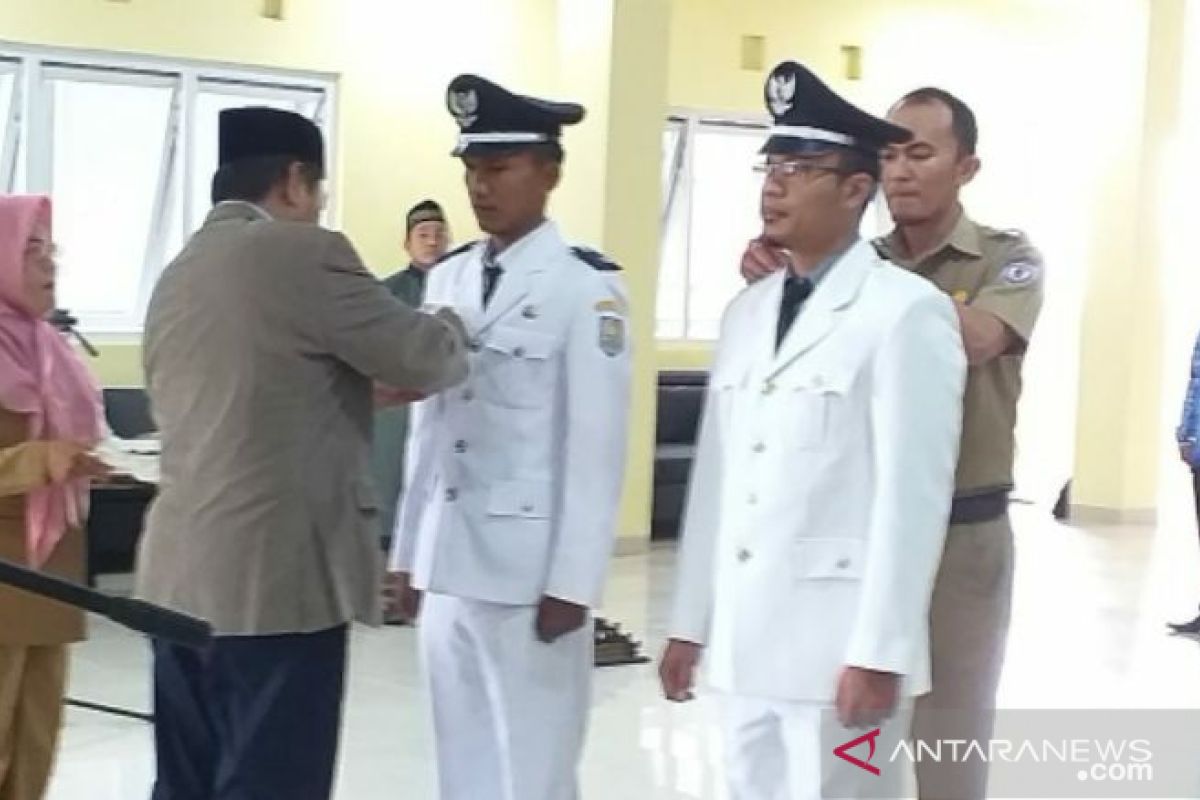 Bupati Bangka Selatan lantik pejabat Administrator dan Pengawas