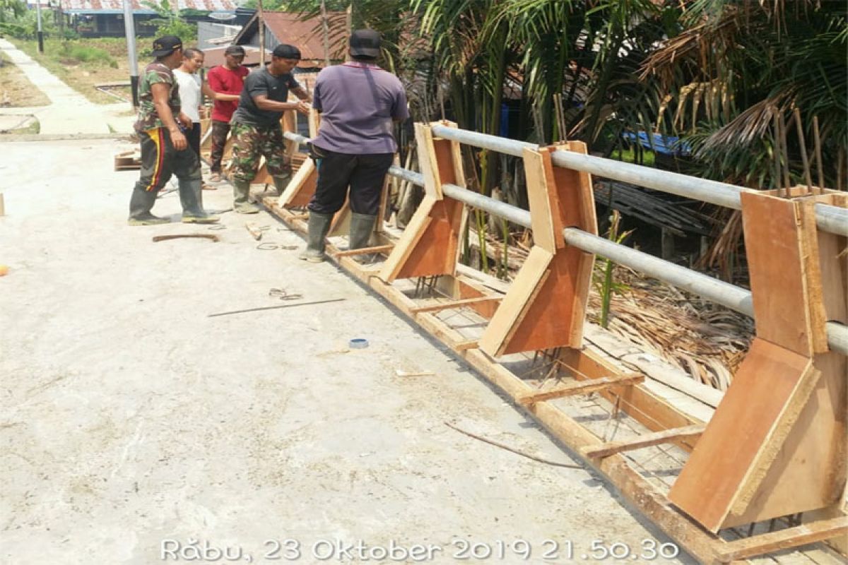 Jembatatan Beton Desa Sebrang Sanglar Selesai Dikerjakan Satgas TMMD Ke-106