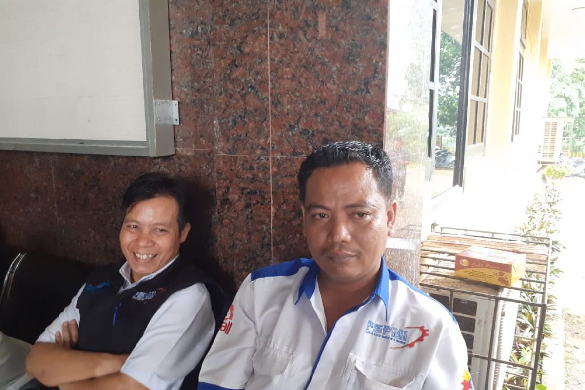 FSPMI aksi keluar ruangan saat pembahasan UMK Batam 2020