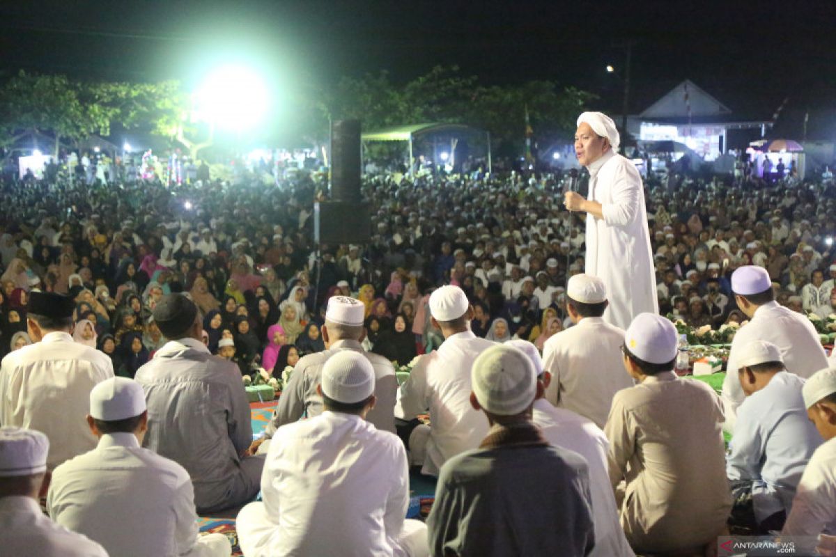 Wabup minta masyarakat perbanyak bersholawat