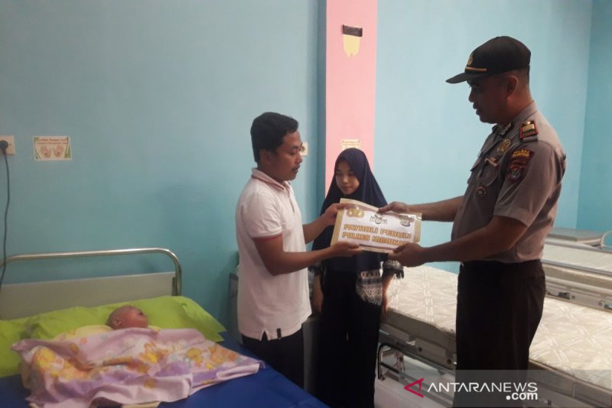 Bayi penderita penyakit kulit aneh dirawat di RSUD Nunukan