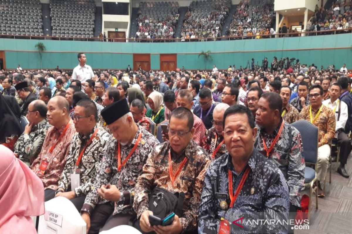 Bupati Madina hadiri rakornas pengadaan barang dan jasa 2019