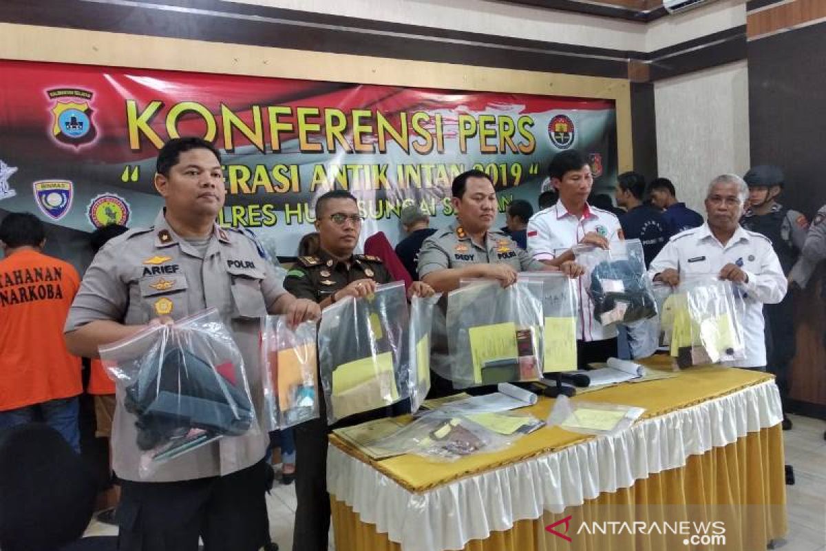 Polres HSS ungkap 12 laporan kasus narkoba dengan 18 tersangka