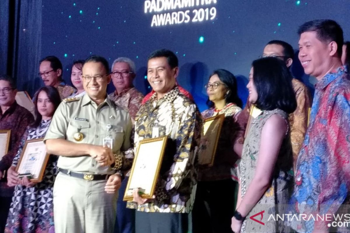 Giat kampanye bank sampah, BNI Raih Padmamitra+ Award 2019