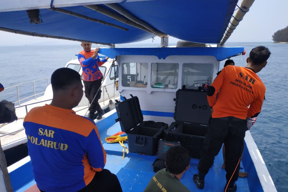 Tiga wisatawan hilang di perairan Pulau Sangiang