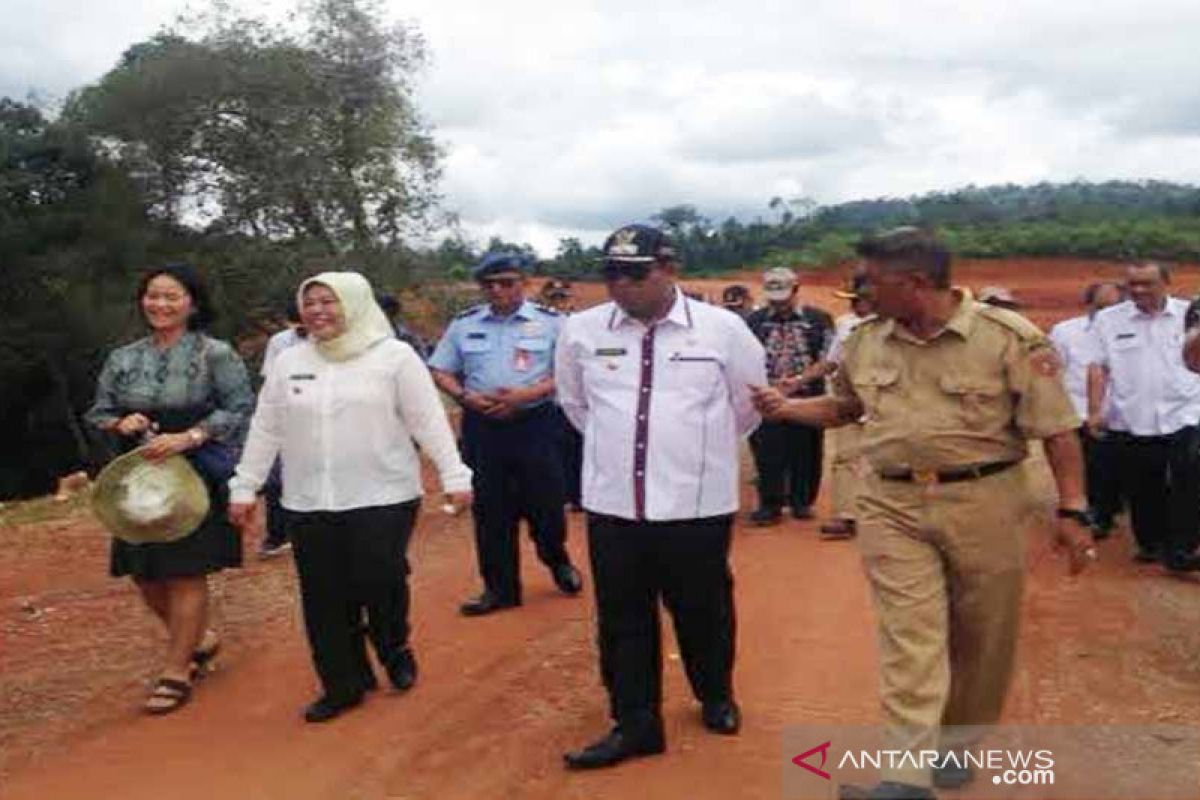 Pemkab manfaatkan CSR buka keterisolasian di Kotawaringin Barat