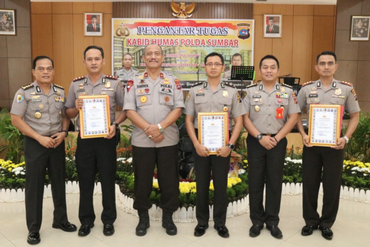 Polisi teladan, tiga pamen Polda Sumbar raih penghargaan