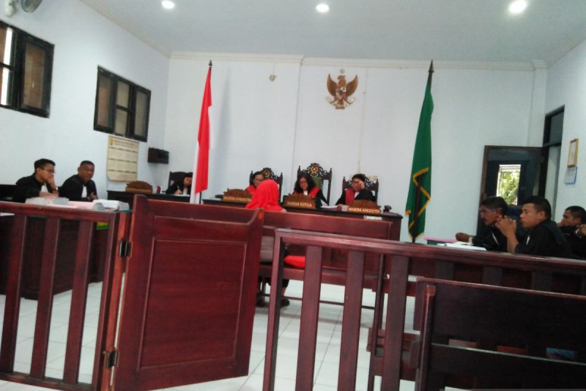 Satu terdakwa kasus  dana proyek  WFC Namlea dituntut 11 tahun penjara