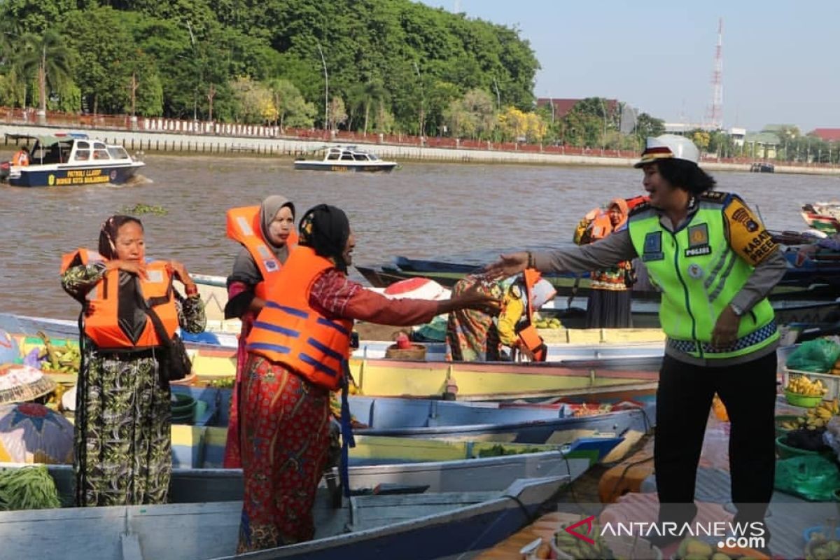 Kesadaran pengayuh perahu rendah untuk jaga keselamatan