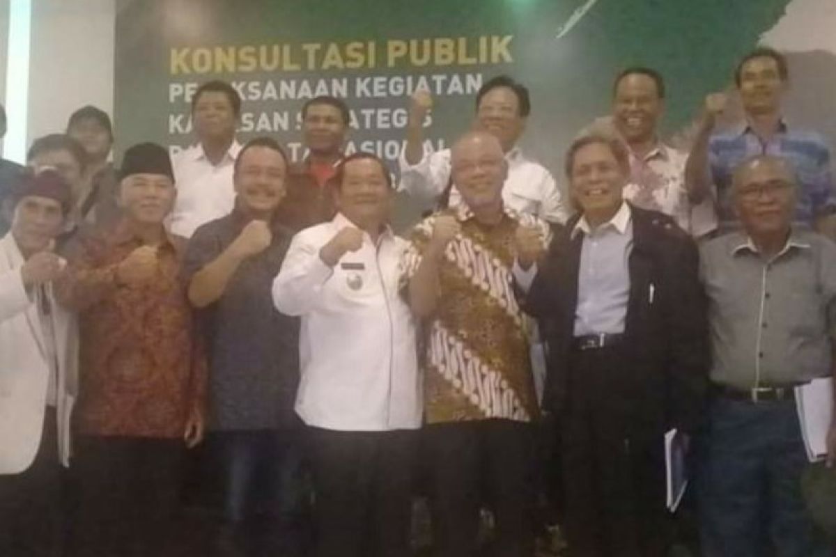 Konsultasi publik KSPN Danau Toba di Samosir