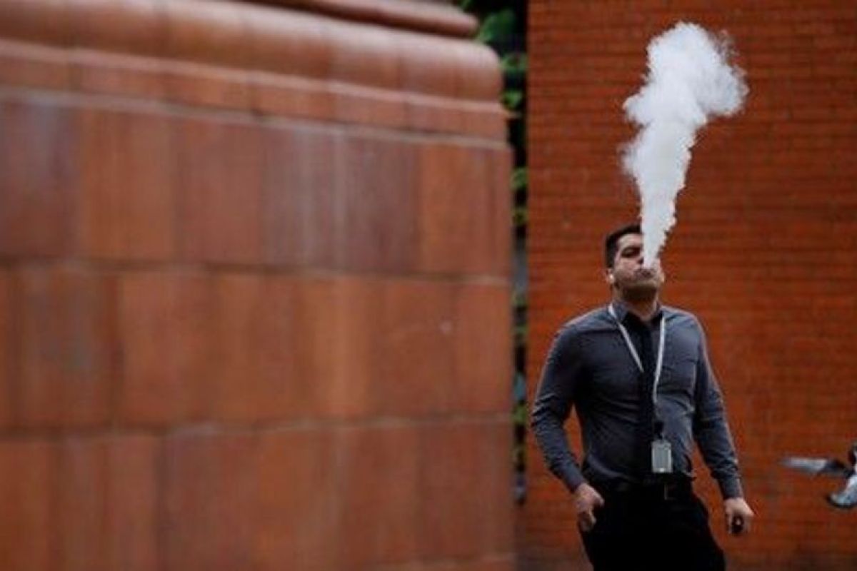 Vietnam larang rokok 'vaping' mulai 2025