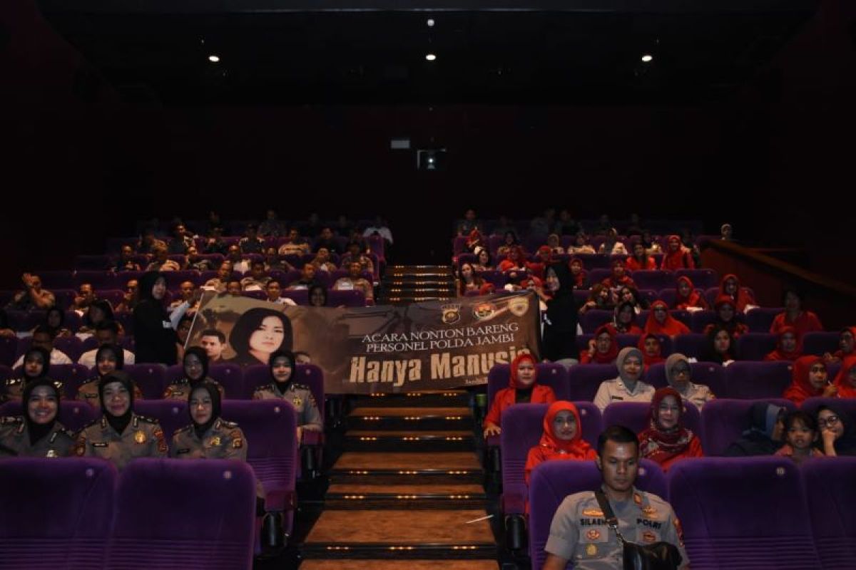 Wakapolda dan JPU Polda Jambi nonton bareng film 'Hanya Manusia'