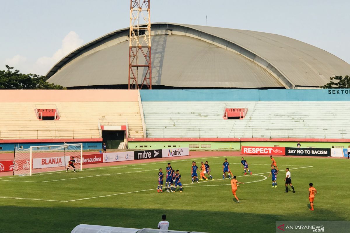 Persiraja ungguli Mitra Kukar 2-0 pada babak pertama