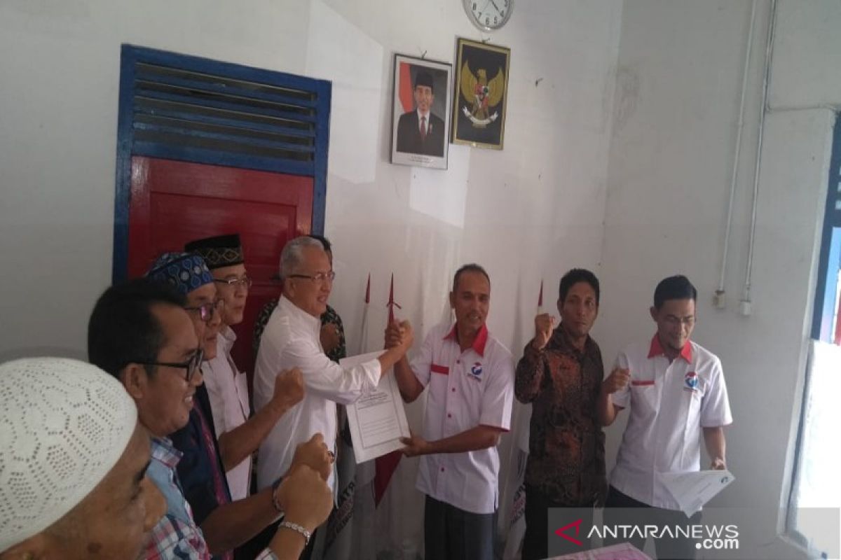 Hari ini, Jenderal M. Sofwat Nasution daftar di Perindo dan PKPI