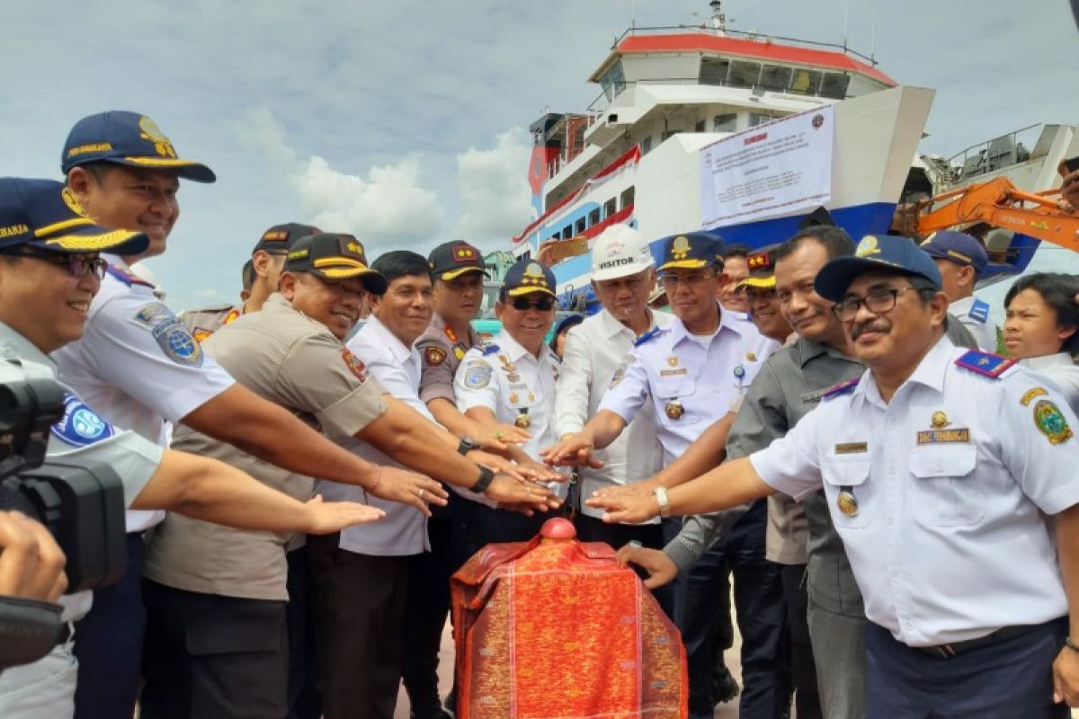 Wakil Bupati Samosir di peluncuran Kapal Ro-ro II